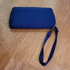 Travelon Blue Wallet